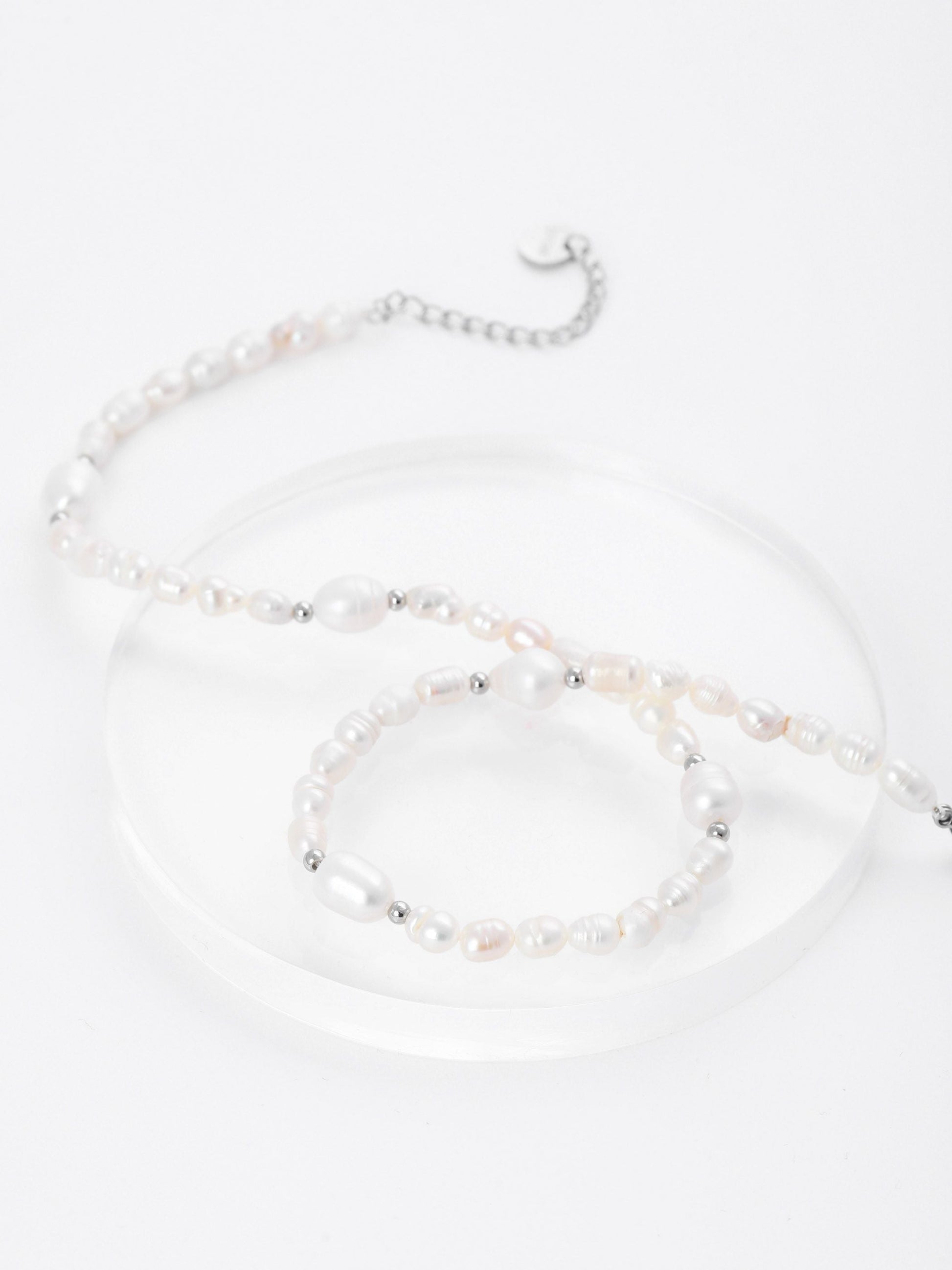 שרשרת פנינים עם שילוב כסף איה